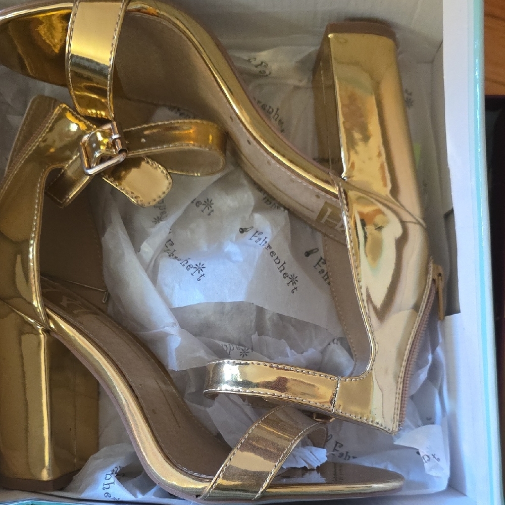 Pretty Gold High Heel Sandals